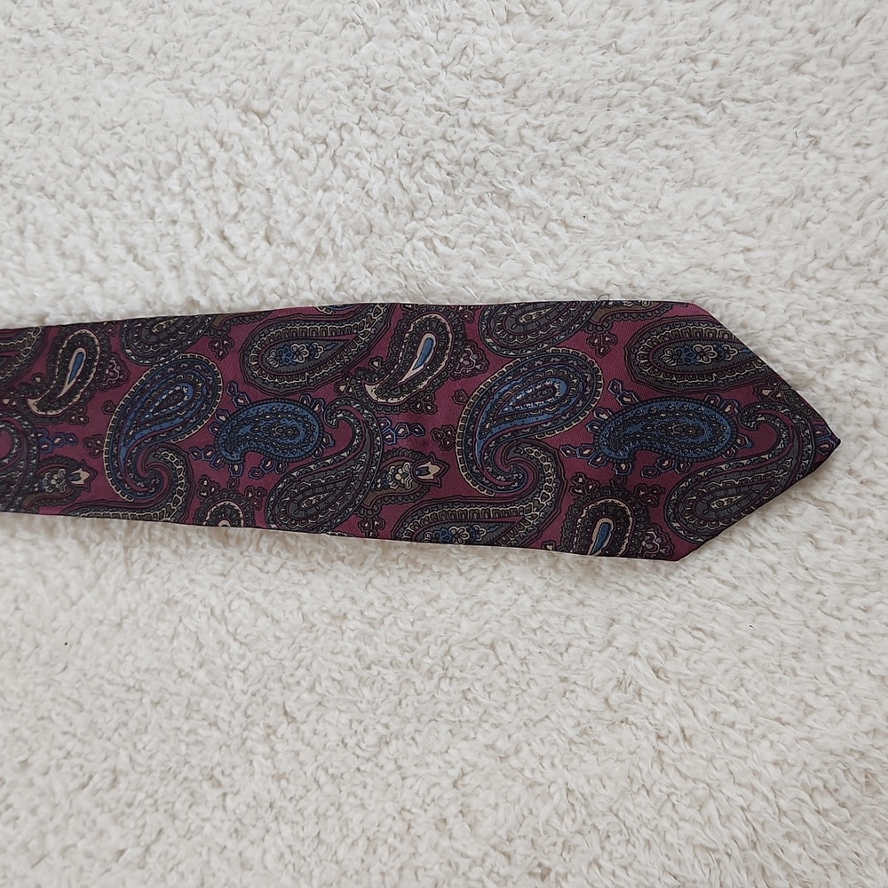 Smith-Forester silk paisley tie red blue cream, classic and beautiful!